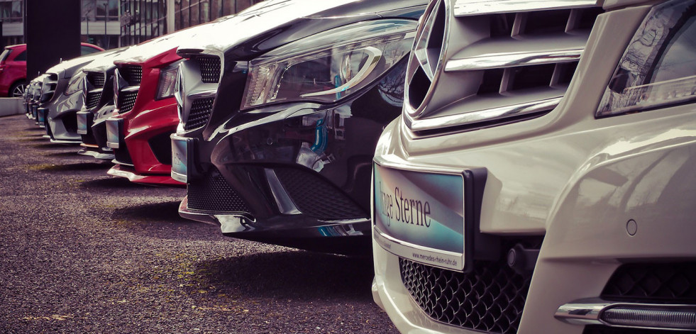 Crecen mucho ventas de automóviles por primera vez desde 2010