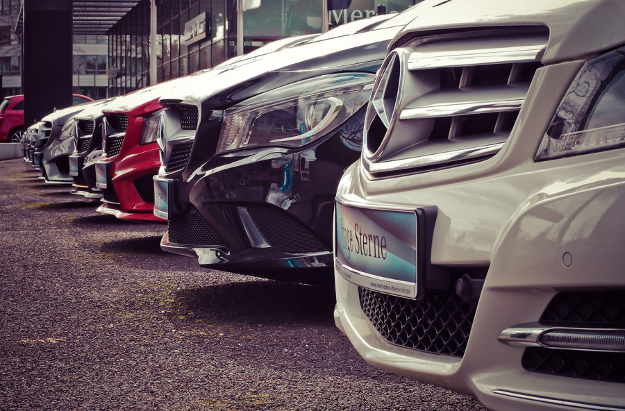 Crecen mucho ventas de automóviles por primera vez desde 2010