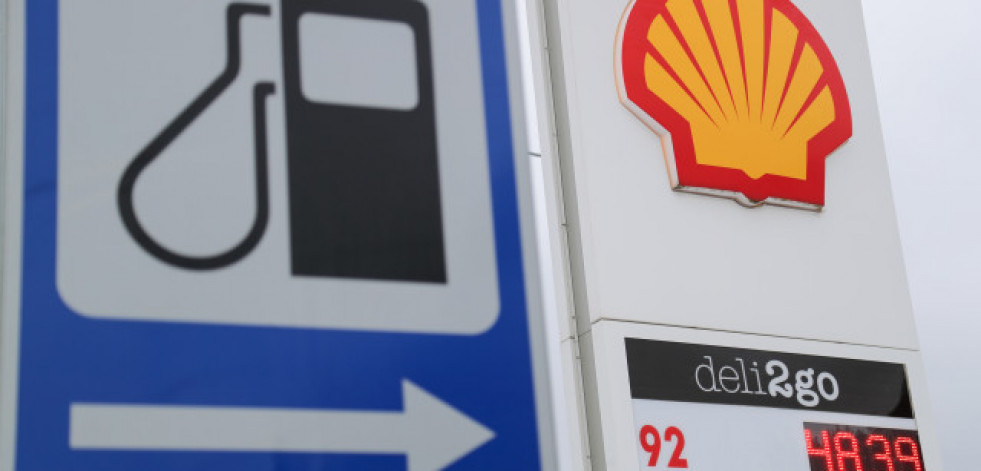 Shell dejará de comprar gas y petróleo de Rusia y cerrará sus gasolineras