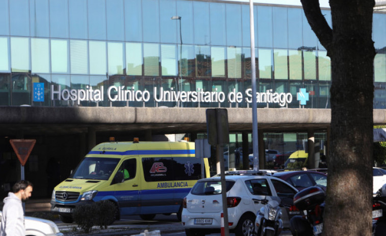 Pacientes del CHUS acudirán a la Valedora para denunciar meses de retraso en las revisiones oncológicas