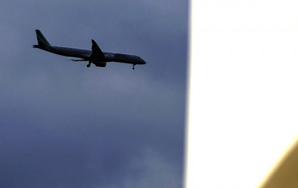 Se estrella avión de transporte militar con quince personas a bordo en el centro de Rusia