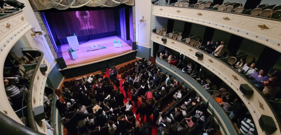 O Teatro Principal de Santiago acollerá a representación de 10 funcións de libre acceso