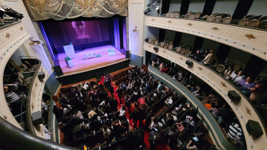 O Teatro Principal de Santiago acollerá a representación de 10 funcións de libre acceso