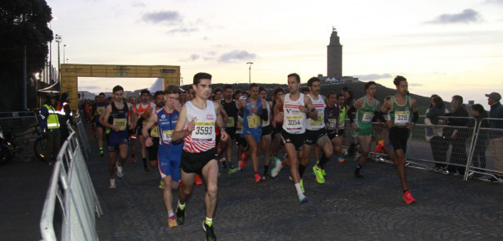 Coruña Corre 2024, la tradicional carrera nocturna de la Torre