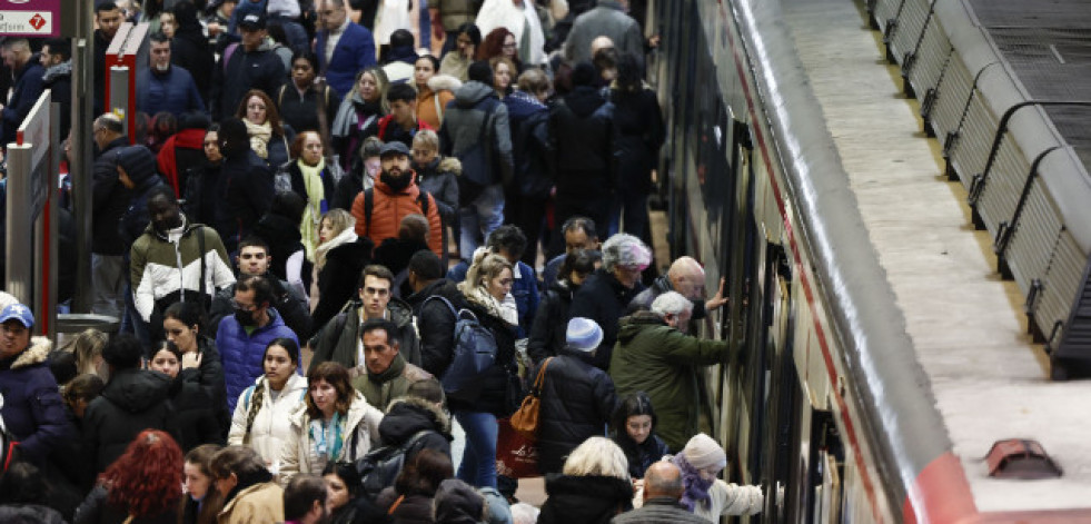 Los operadores ferroviarios programan casi 4.400 trenes en la Operación Salida de esta Semana Santa