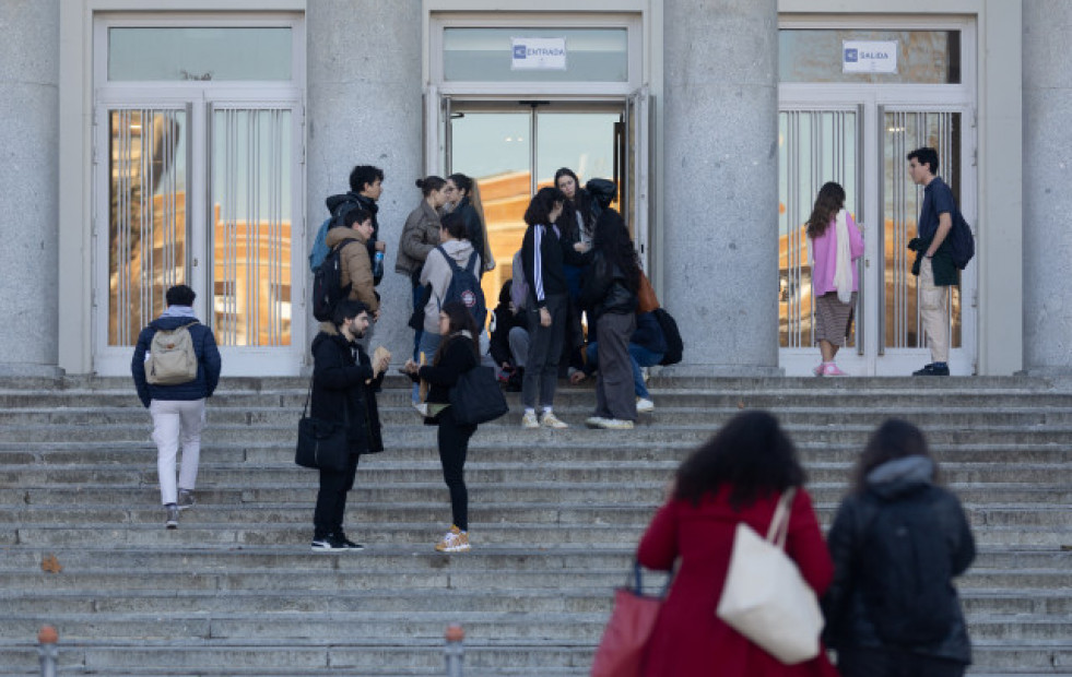 La Xunta abre este lunes el plazo de solicitud de becas para intercambios internacionales que no sean 'Erasmus+'