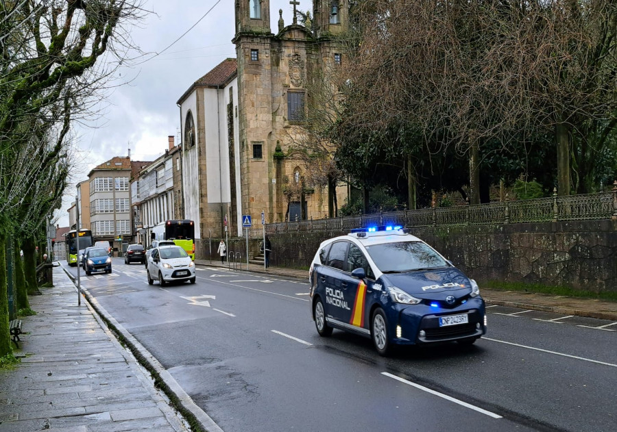 Detenido el hombre que quemó varios coches de alquiler en Santiago