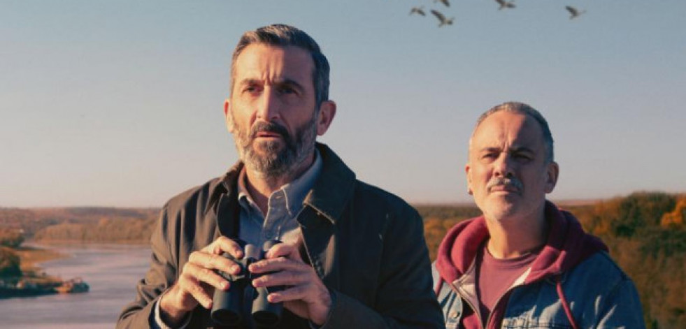 La comedia española 'Pájaros', protagonizada por Javier Gutiérrez y Luis Zahera, llega este viernes a los cines
