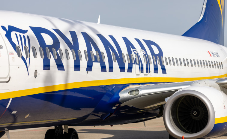 El TSXG ratifica la condena a Ryanair y obliga a readmitir a azafata despedida en Santiago