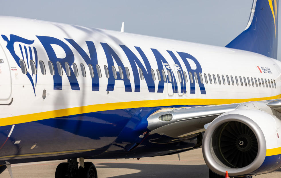 Las agencias de viajes piden diálogo entre Aena y Ryanair mientras la aerolínea acusa a Lucena de “perjudicar al turismo”