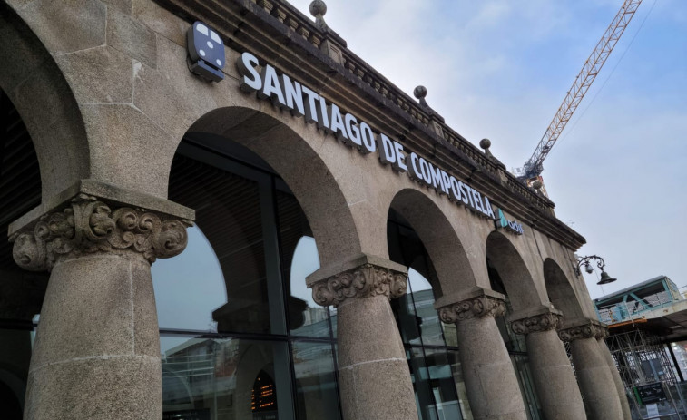 Santiago contará con 23 novos puntos de carga de coches eléctricos