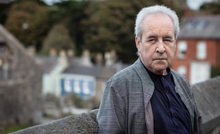 Que fan John Banville e Benjamin Black en Santiago?