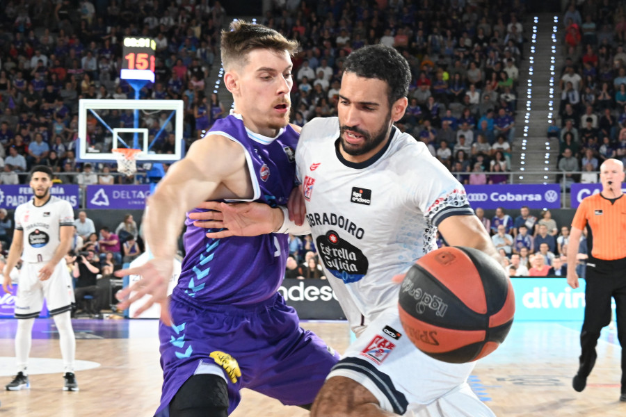 El Obradoiro gana en Palencia para seguir en la pelea (75-81)