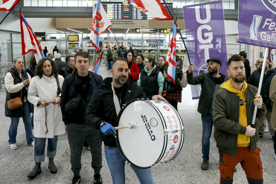 Más de una veintena de vuelos, cancelados en el aeropuerto de Santiago por la huelga en Iberia