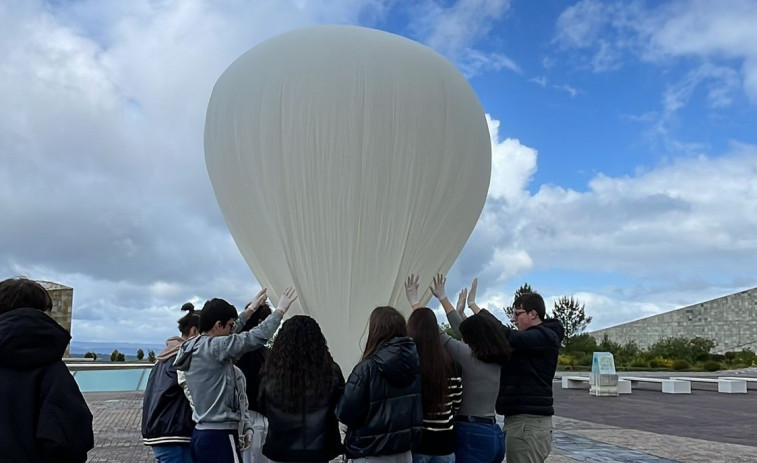 De Santiago a la estratosfera: seis colegios gallegos lanzan la cápsula MarumaSat VI