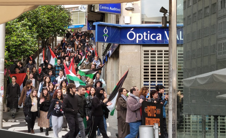 La acampada pro Palestina de Santiago acusa a la USC de mantenerse en el plano 