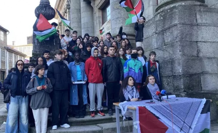 Los acampados en la facultad de Historia de Santiago aseguran que 