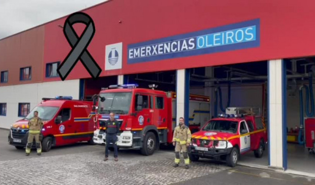 Sirenas en los parques de toda Galicia en memoria del bombero fallecido en Vigo en un derrumbe