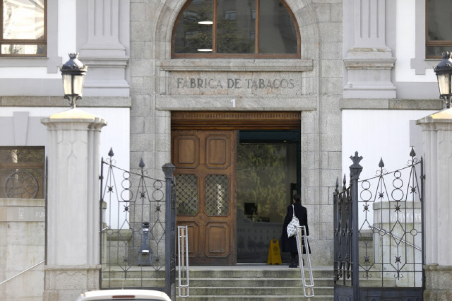 Un joven acusado de violar a una mujer en las fiestas de Sigüeiro lo niega y alega que fue consentido