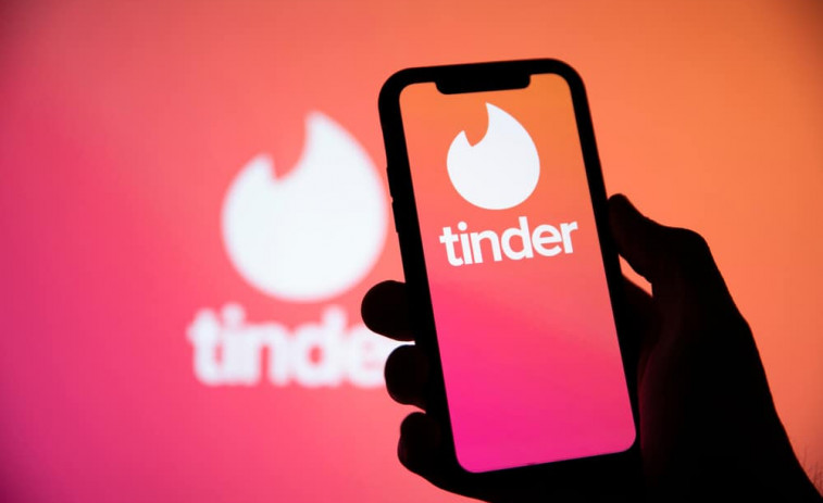 Piden ocho años de cárcel para un hombre acusado de agredir sexualmente a una joven que conoció por Tinder en Santiago