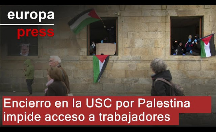 Estudiantes de la acampada pro Palestina mantienen su encierro en el rectorado de la USC e impiden entrar a trabajadores