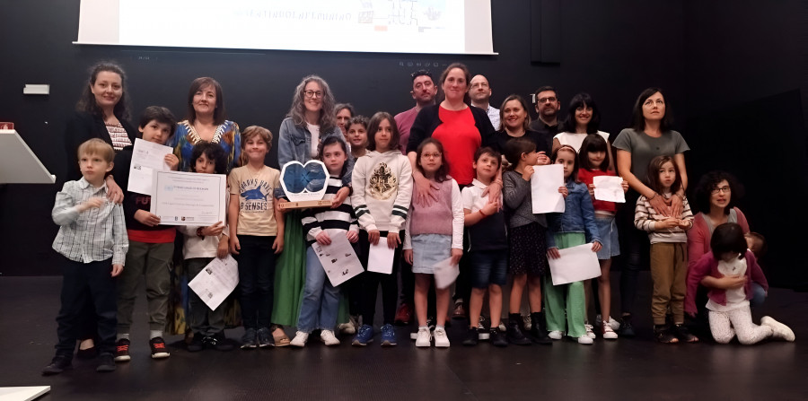 Reportaje | El colegio compostelano que piensa y educa en femenino