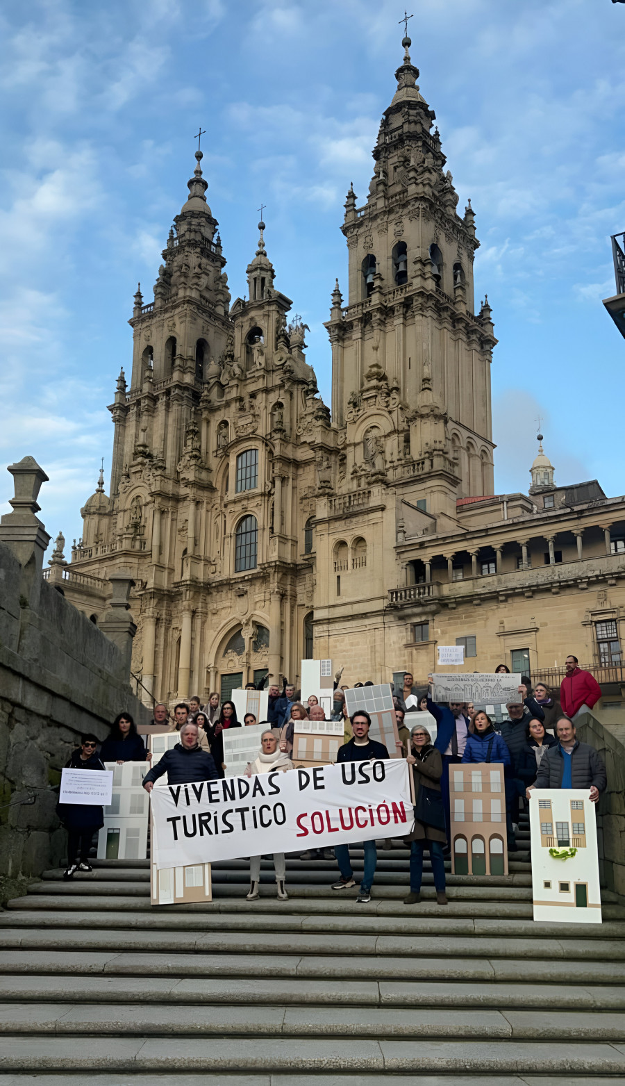 "Los que piden que la Zona Vieja sea una feria medieval son los mismos que compran en Amazon"