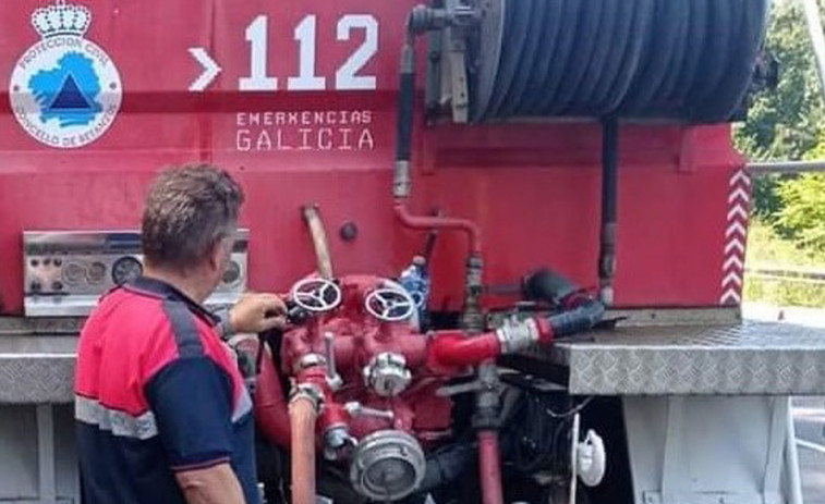 Arde un vehículo en el km 34.1 de la AP-9, dirección Santiago