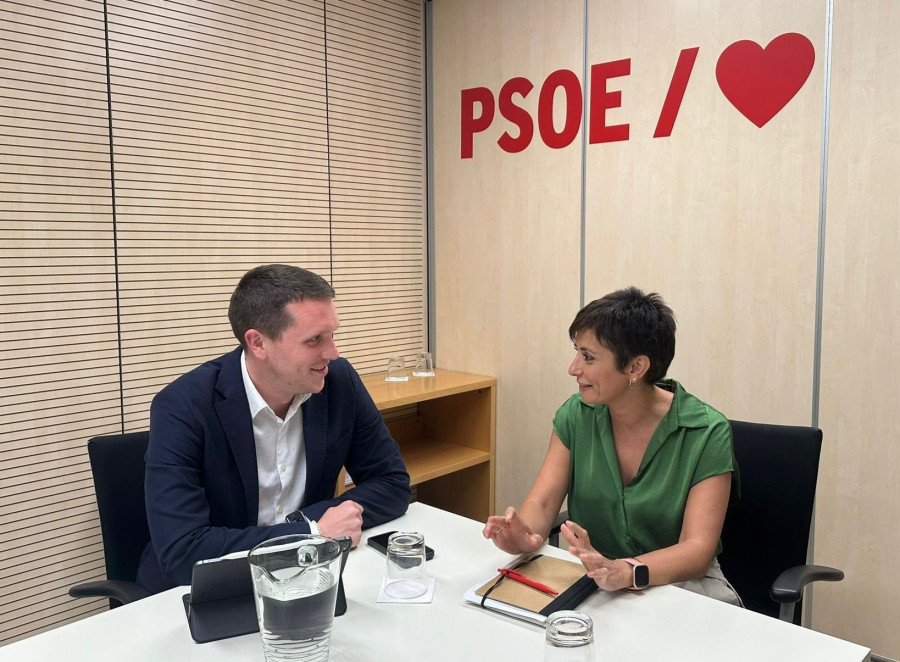 EL PSOE de Santiago busca en Ferraz respaldo a sus decisiones sobre vivienda