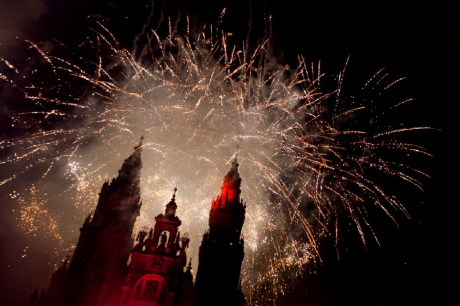 Raxoi celebra el "éxito" de las fiestas del Apóstol