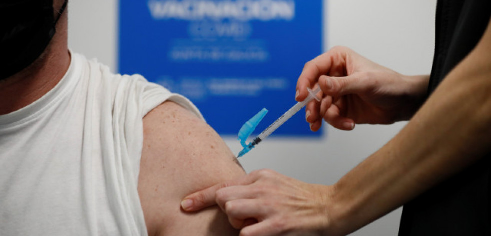 Galicia amplía desde el lunes 26 la vacunación frente al virus del papiloma humano a hombres de hasta 21 años