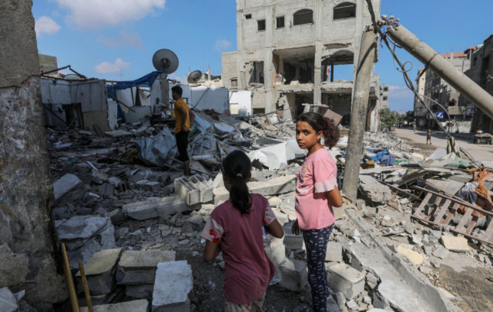Abás anuncia que irá a Gaza junto con otros líderes palestinos para frenar la guerra