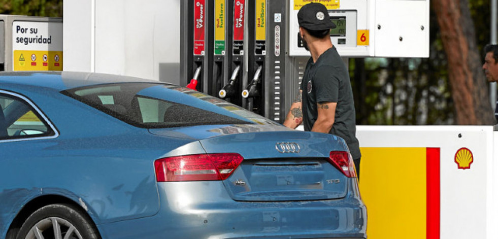 Los precios de los carburantes suben y rompen con la tendencia a la baja de tres meses