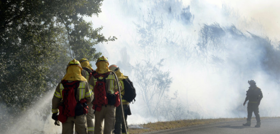 Detenido un menor como presunto autor de varios incendios en Santiago