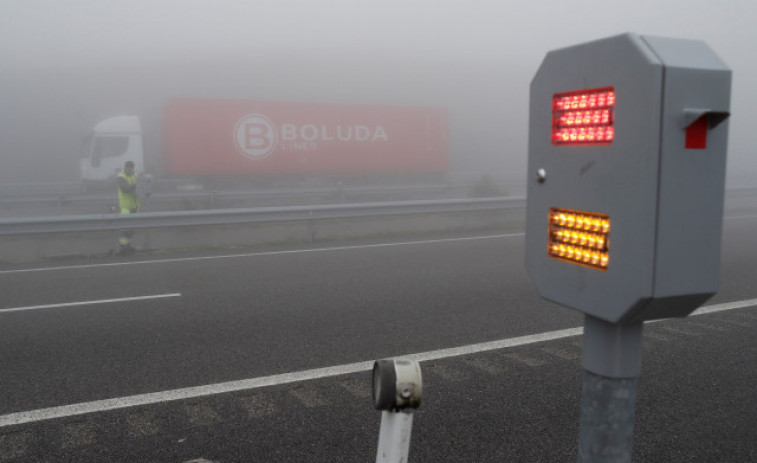 Reabren al tráfico la A-8 a la altura de O Fiouco tras permanecer cortada por la niebla