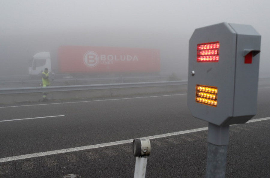 Reabren al tráfico la A-8 a la altura de O Fiouco tras permanecer cortada por la niebla