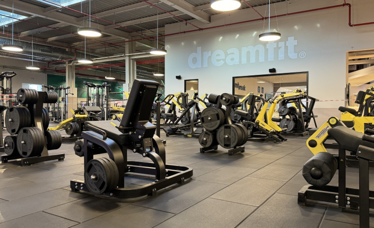 El gimnasio con la sala más grande de Galicia abre hoy sus puertas al público compostelano