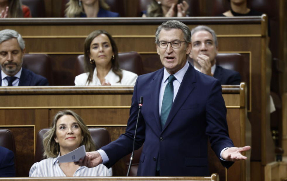 Feijóo acusa a Sánchez de pensar 