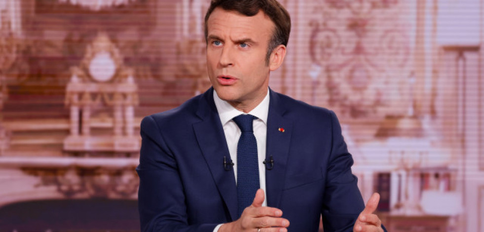 El Gobierno francés toma posesión en medio de una gran incertidumbre sobre su duración