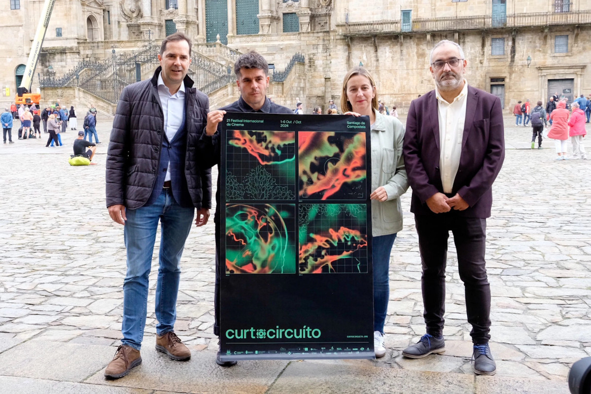 Presentacion del festival Curtocircuíto en la plaza del Obradoiro