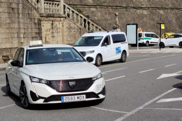 Taxis en Santiago de Compostela. Foto de Eladio Lois