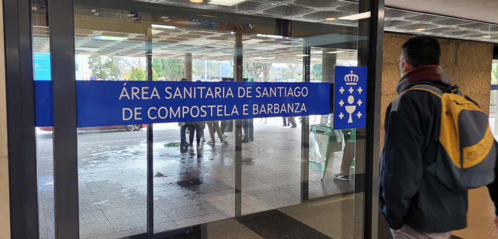 Tres personas heridas tras una salida de vía en Rois