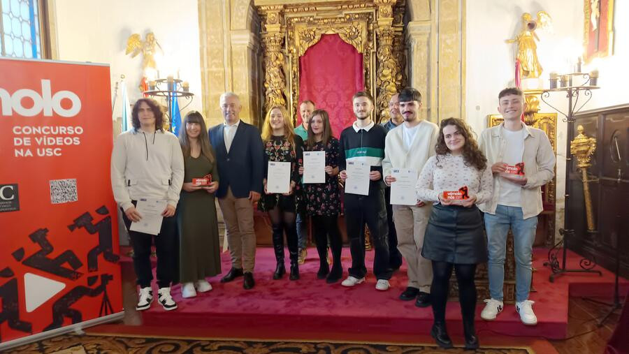 La USC premia a los ganadores del concurso 'Vémolo Nós'