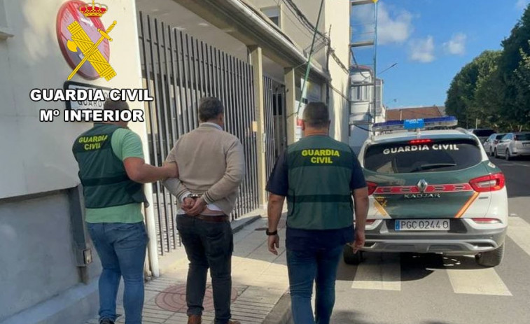 Desarticulan un grupo criminal que realizaba la estafa del hijo en apuros en Santiago y Milladoiro