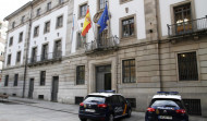 Un hombre de Ponteareas se enfrenta a prisión por poseer ilegalmente 84 armas de fuego