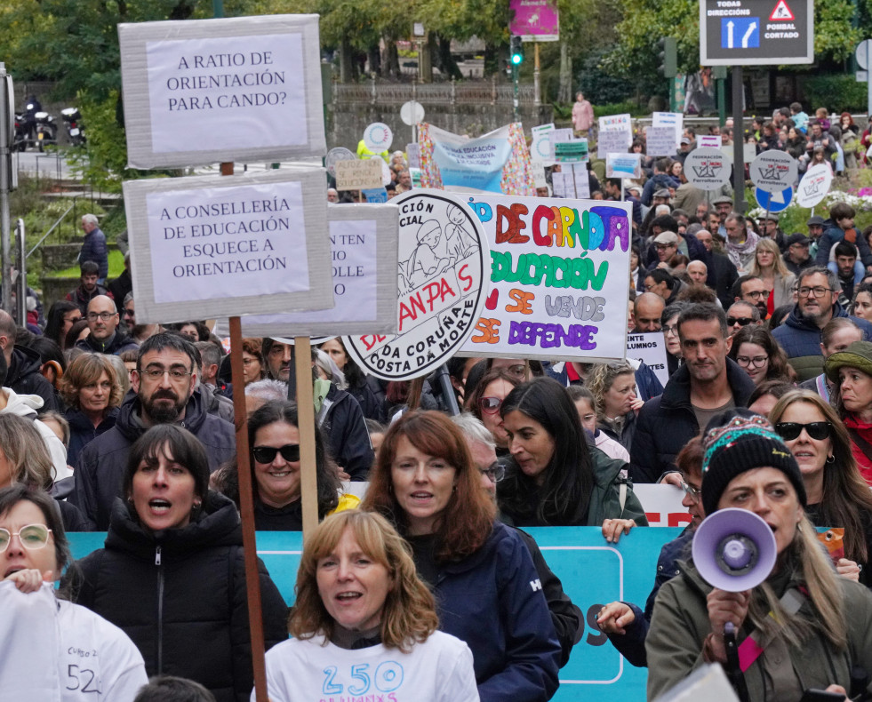 Manifestación contra los recortes en los centros de enseñanza  (5)