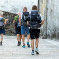 Archivo - Peregrinos realizando el Camino de Santiago