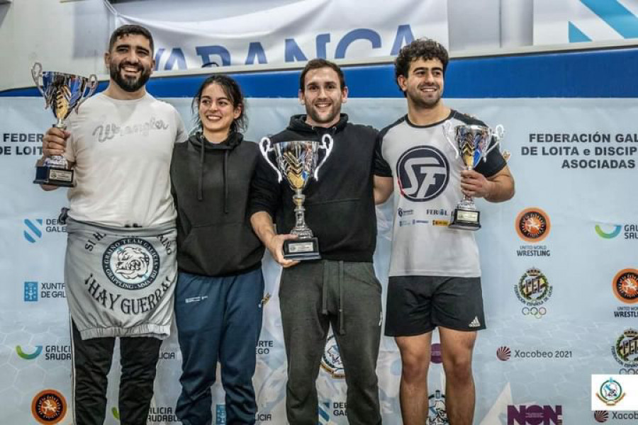 Compostela se corona en el campeonato gallego de lucha