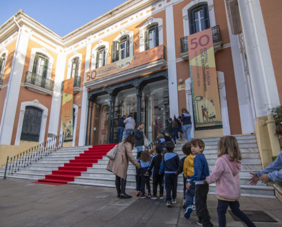 Thumbnail COLEGIOS CASA COLON01