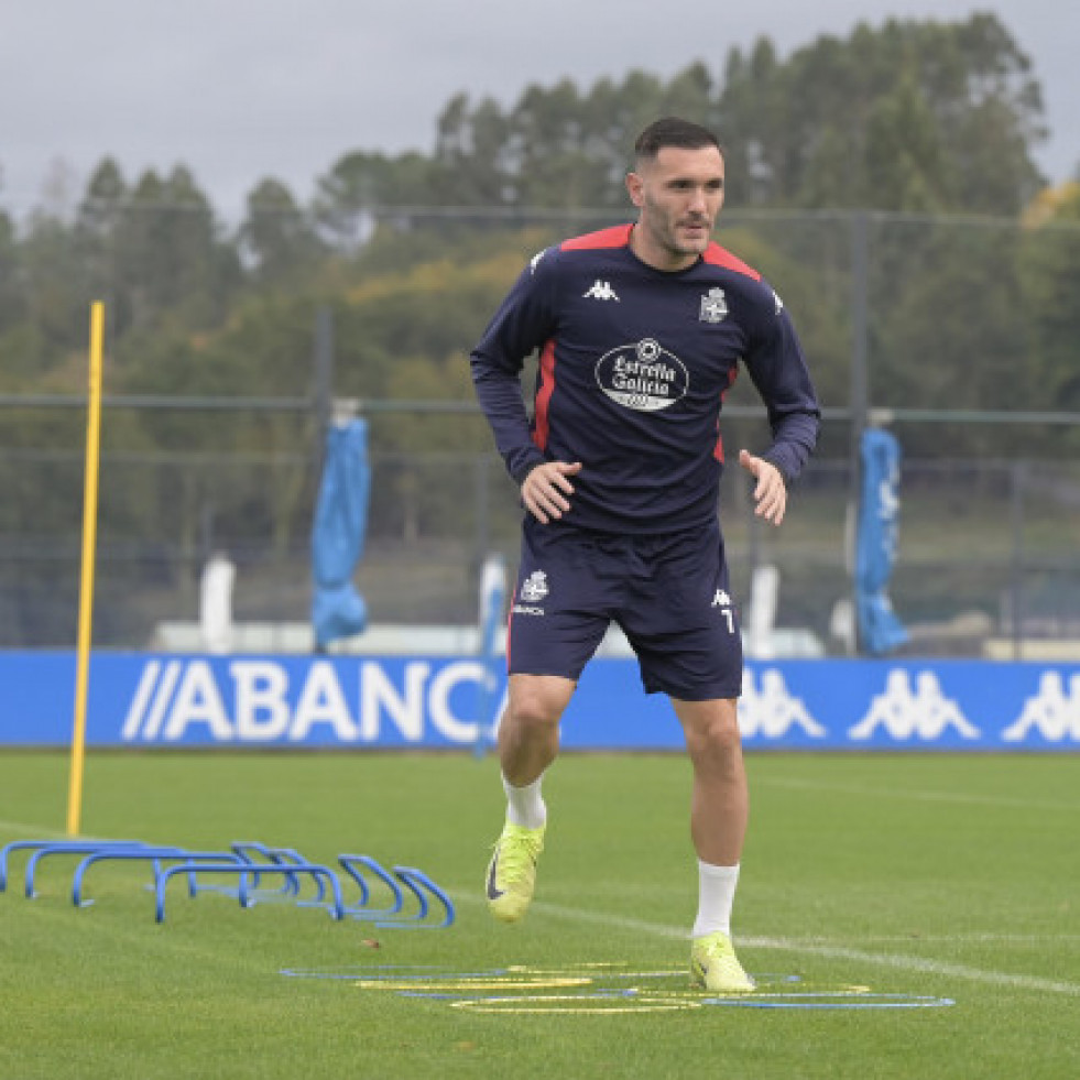 Paso adelante de Lucas, Ximo y José Ángel; Barcia, al margen